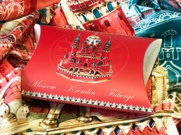 Русские в моде Платок Кремль - Москва - Фаберже