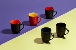 Molti Кружка Bright Tulip, матовая, черная