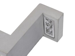 Kikkerland Настольная лампа из бетона "Blok Lamp"