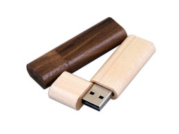 - USB 3.0- флешка на 128 Гб эргономичной прямоугольной формы с округленными краями