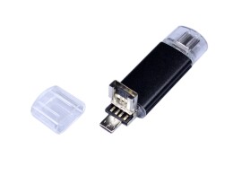 - USB-флешка на 32 Гб c двумя дополнительными разъемами MicroUSB и TypeC, черный