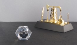 mid-oceangift Пресс-папье "Нефтяная капля"
