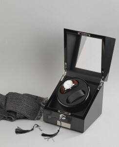 COFFRET Шкатулка из дерева для часов с подзаводом