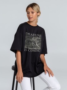 Соль Футболка оверсайз Deadline, черная