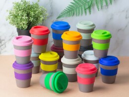 Разное Стакан с силиконовой крышкой "Café", черный