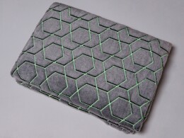 Разное Светящийся в темноте плед Lattice черный