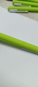 Разное Ручка шариковая пластиковая "Bon" с покрытием soft touch, зеленое яблоко (Р)