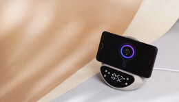 mid-oceangift Настольные часы "Smiley" с беспроводным (10W) зарядным устройством и будильником, пшеница/бамбук/пластик