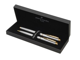 Pierre Cardin Набор Pierre Cardin PEN&PEN: ручка шариковая + роллер. Цвет - серебристо-бежевый. Упаковка Е.