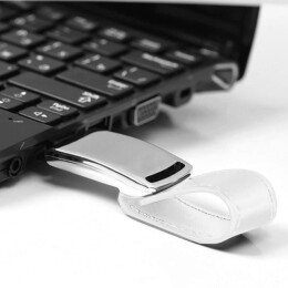 Rusgifts USB flash-карта "Lerix" (8Гб), белый, 6х2,5х1,3см, металл, искусственная кожа