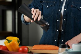 Molti Гравитационная мельница для специй Gravita, черная