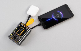 mid-oceangift Зарядное устройство "Shine" 9000 mAh с LED-подсветкой, встроенными кабелями Type-C/Lightning/USB