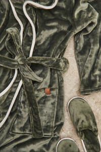 Разное Банный халат VINGA Louis из rPET GRS, S-M, унисекс, 350 г/м²