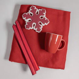 Happy gifts Набор подарочный MOOD: плед, кружка, игрушка, свечи; красный