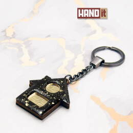 1 Брелок Дом (черный с золотом)