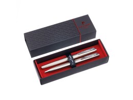 Pierre Cardin Набор Pierre Cardin PEN&PEN: ручка шариковая + роллер. Цвет - серебристый. Упаковка Е.