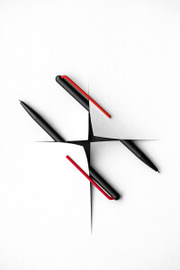 Разное Шариковая ручка Pininfarina GrafeeX с красным клипом в чехле