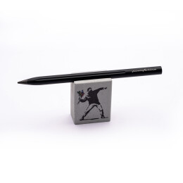 Разное Набор Pininfarina Banksy Метатель цветов: карандаш SMART с бетонной подставкой