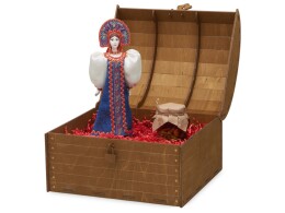 Разное Подарочный набор: кукла фарфоровая, мед, синий