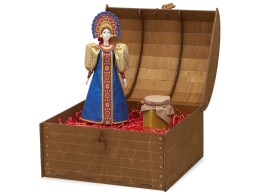 Разное Подарочный набор: кукла фарфоровая, крем-мед, красный
