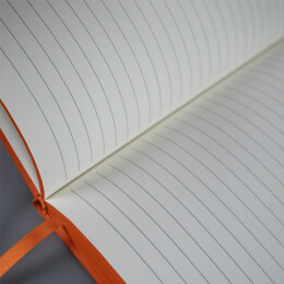 Enote Ежедневник недатированный Solas, формат А5, с магнитом, оранжевый, кремовый блок в линейку