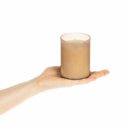 Very Marque Ароматическая свеча Flikka, сосна и кипарис, бежевая