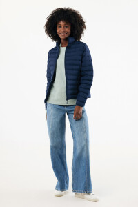 Разное Женская стеганая куртка Iqoniq Maiko из переработанного полиэстера AWARE™