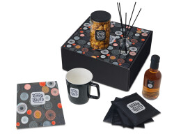 Разное Подарочный набор «Re:y. Treat» с кружкой, сиропом и попкорном