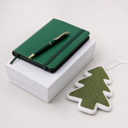 Happy gifts Набор подарочный ЕЛКА : блокнот , ручка и елочная игрушка в подарочной коробке