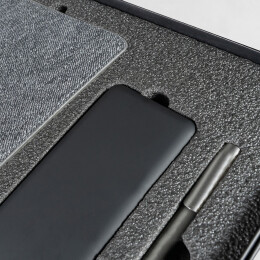 Happy gifts Набор подарочный DENIM: ежедневник, ручка и power bank в коробке с ложементом