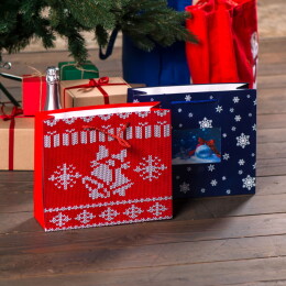 Happy gifts Пакет малый RED WONDER 32*27*11 см, красный