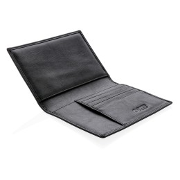 Swiss Peak Обложка для паспорта Swiss Peak с защитой от сканирования RFID