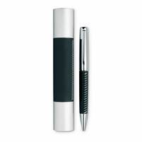 Металлическая ручка с кожаной вставкой в алюминиевом футляре